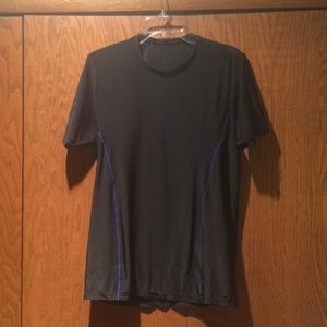 Black dri fit shirt sleeve shirt